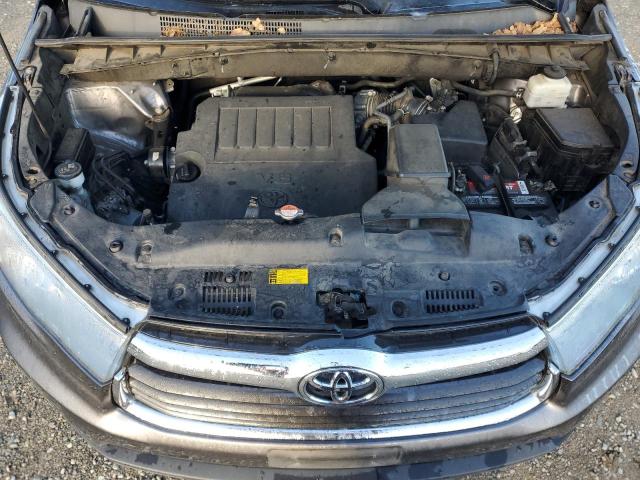 Photo 11 from auction – 2016 TOYOTA HIGHLANDER with VIN 5TDBKRFH2GS308105