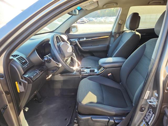 Photo 7 from auction – 2015 KIA SORENTO LX with VIN 5XYKT3A63FG608490