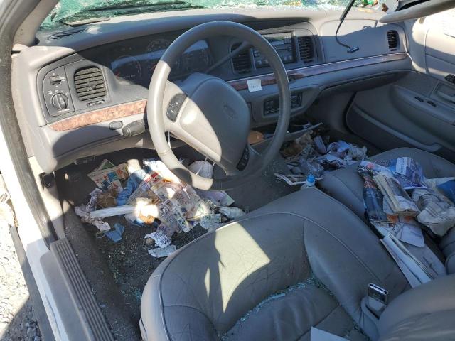 Photo 8 from auction – 2000 FORD CROWN VICT with VIN 2FAFP74W6YX213843