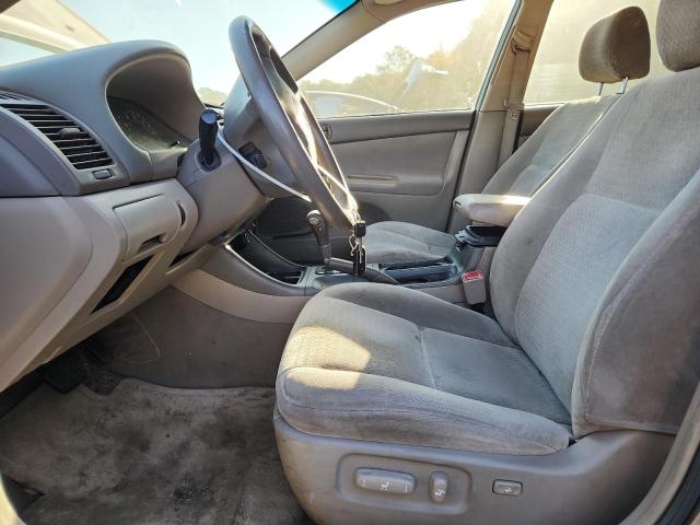 Photo 7 from auction – 2004 TOYOTA CAMRY LE with VIN 4T1BE32K04U861828