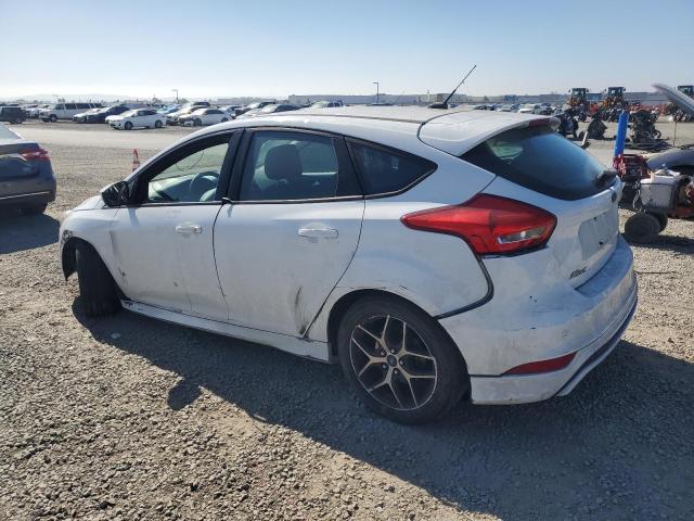 Photo 2 from auction – 2016 FORD FOCUS SE with VIN 1FADP3K29GL258450