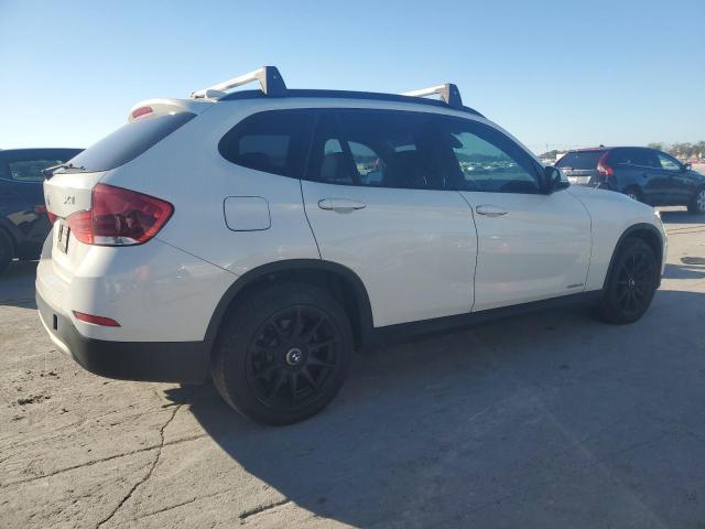Photo 3 from auction – 2015 BMW X1 SDRIVE2 with VIN WBAVM1C56FV498561