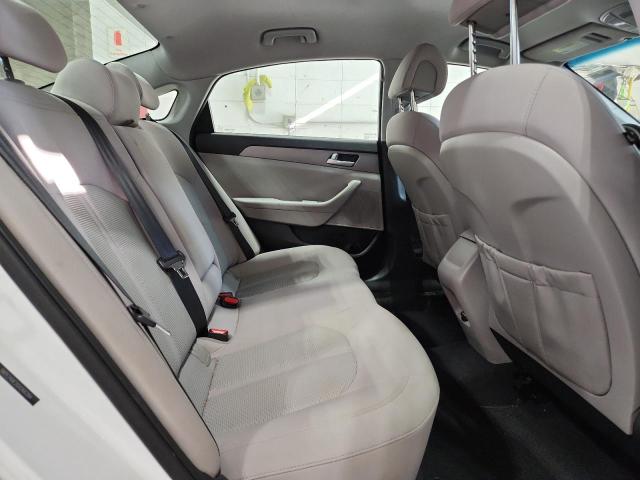 Photo 10 from auction – 2016 HYUNDAI SONATA SE with VIN 5NPE24AF2GH266384