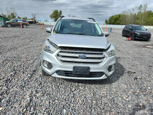 Photo 5 from auction – 2017 FORD ESCAPE SE with VIN 1FMCU9G9XHUB90660