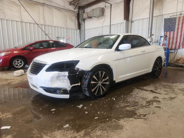 CHRYSLER 200 S 2014 with VIN 1C3BCBGG2EN136238 - Photo from auction