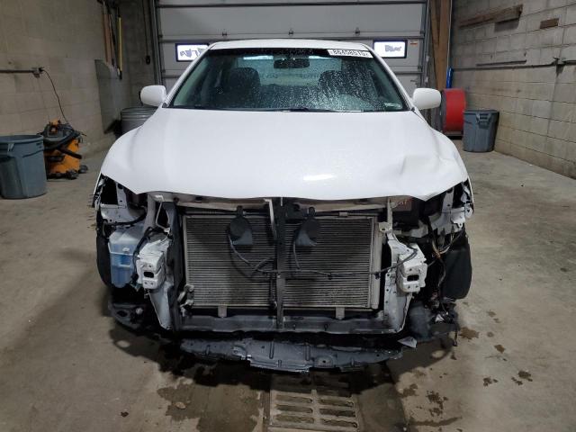 Photo 5 from auction – 2011 TOYOTA CAMRY BASE with VIN 4T1BF3EK5BU744574