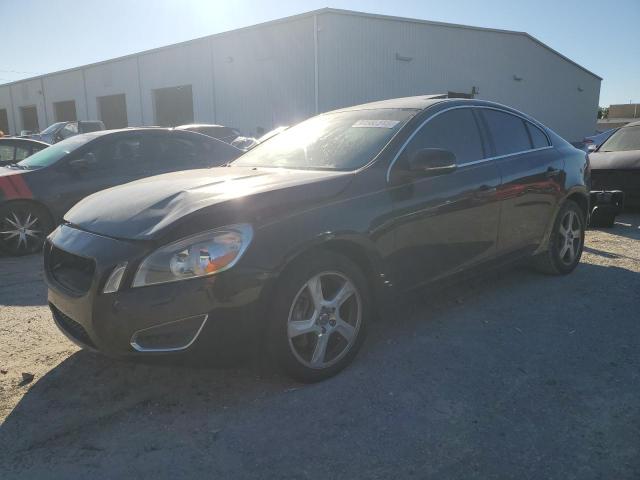 VOLVO S60 T5 2013 with VIN YV1612FS4D2201576 - Photo from auction