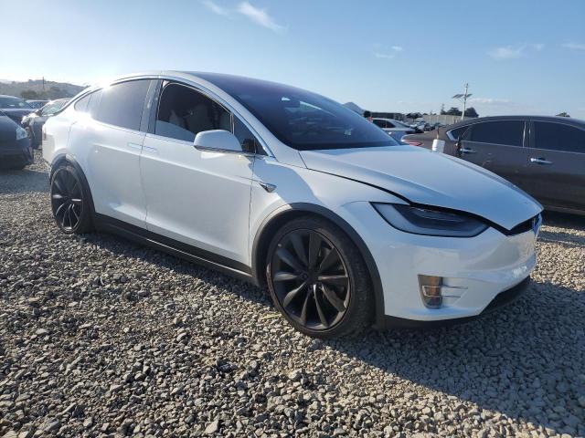 Фото 4 с аукциона – 2021 TESLA MODEL X с VIN 5YJXCDE22MF322606