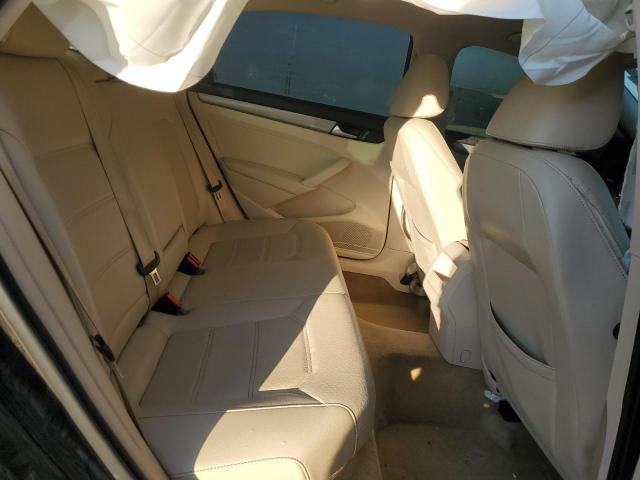 Photo 10 from auction – 2015 VOLKSWAGEN PASSAT S with VIN 1VWAT7A33FC121669