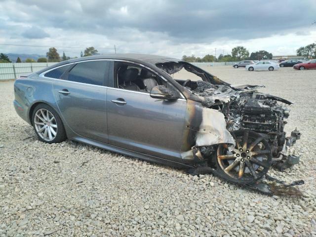 Photo 4 from auction – 2016 JAGUAR XJ with VIN SAJWA1C71G8V95735