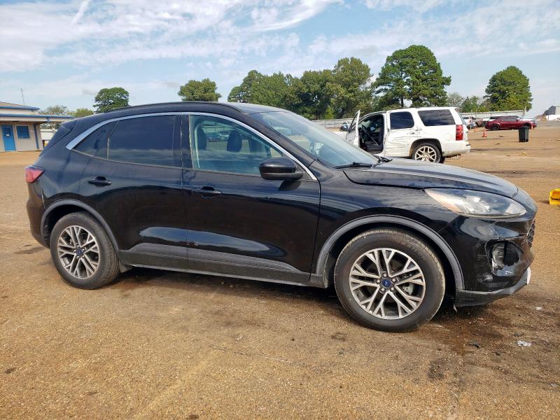 Photo 4 from auction – 2020 FORD ESCAPE with VIN 1FMCU0H60LUB10677