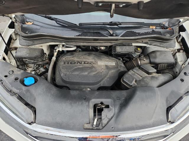 Photo 12 from auction – 2018 HONDA PILOT EXL with VIN 5FNYF5H56JB009335