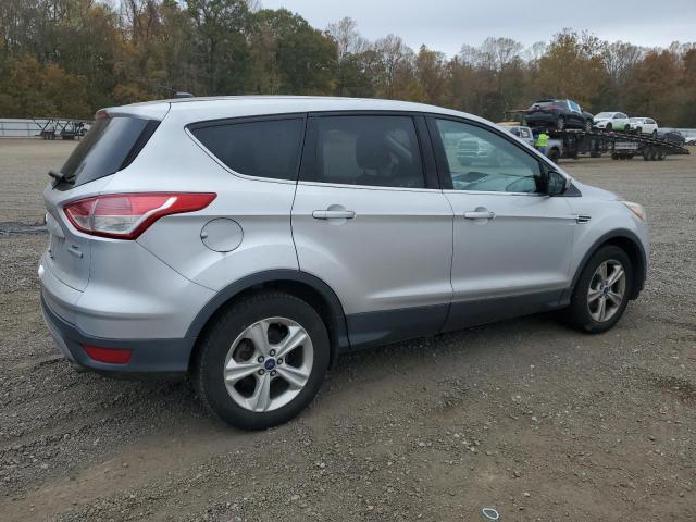 Photo 3 from auction – 2016 FORD ESCAPE with VIN 1FMCU0GX3GUB63180
