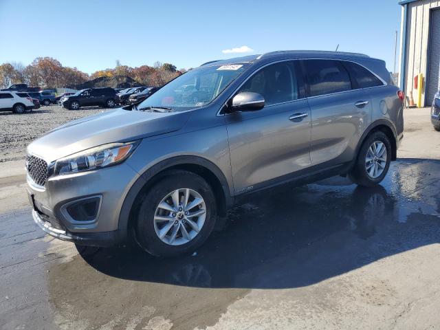 KIA SORENTO LX 2016 with VIN 5XYPGDA58GG108897 - Photo from auction