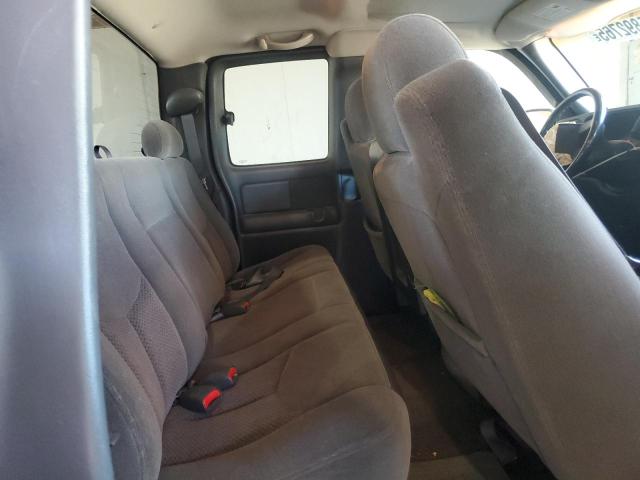 Photo 10 from auction – 2003 CHEVROLET SILVERADO with VIN 2GCEK19V831376975