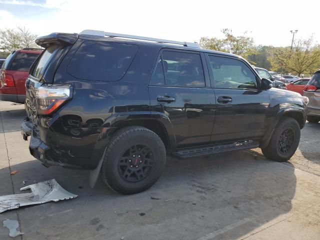 Photo 3 from auction – 2018 TOYOTA 4RUNNER SR with VIN JTEBU5JR7J5543675