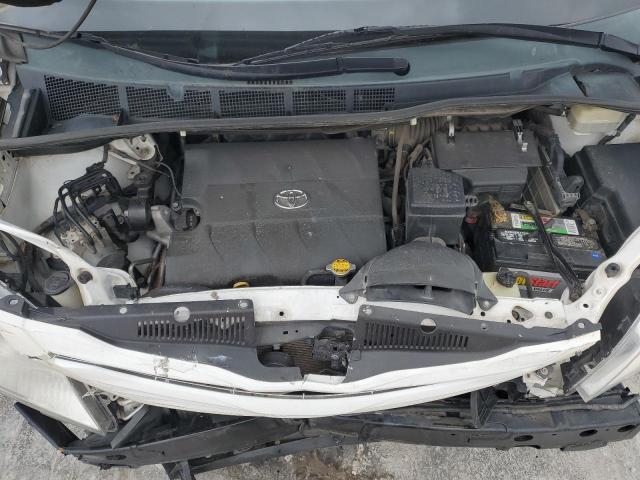 Photo 12 from auction – 2015 TOYOTA SIENNA LE with VIN 5TDKK3DC8FS586252