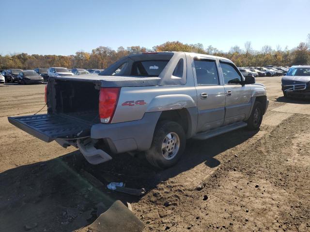 Photo 3 from auction – 2002 CHEVROLET AVALANCHE with VIN 3GNEK13T92G115701
