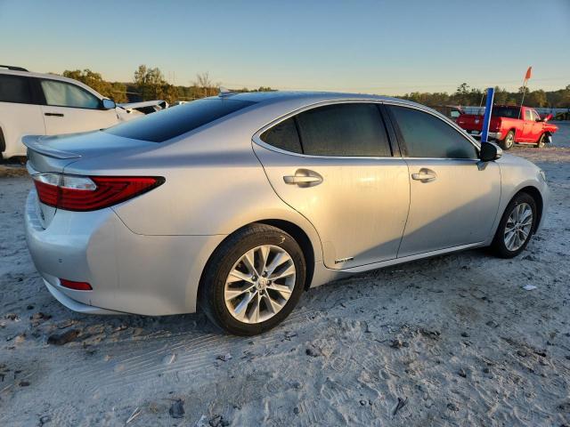 Photo 3 from auction – 2014 LEXUS ES 300H with VIN JTHBW1GG0E2053193