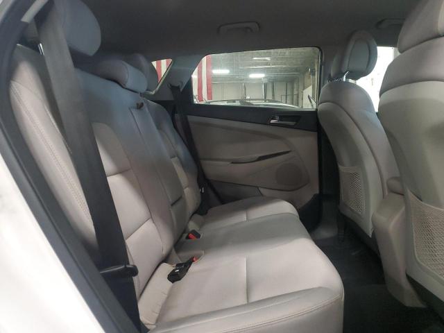 Photo 11 from auction – 2018 HYUNDAI TUCSON SE with VIN KM8J2CA44JU707092