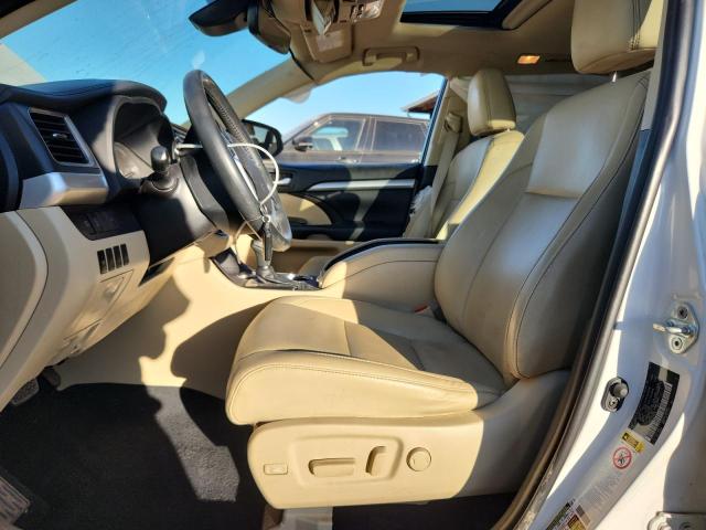 Photo 7 from auction – 2019 TOYOTA HIGHLANDER with VIN 5TDKZRFH0KS325618
