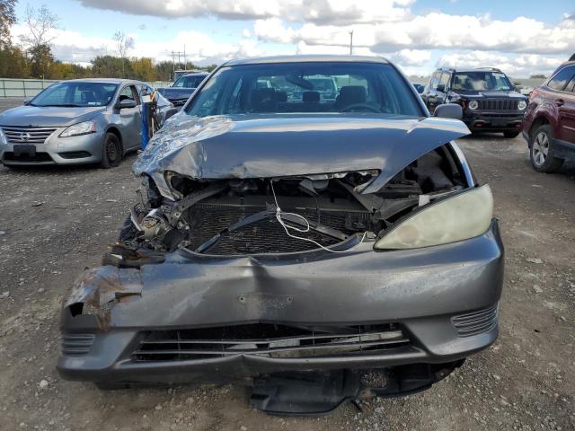Photo 5 from auction – 2005 TOYOTA CAMRY LE with VIN 4T1BE32K05U556010