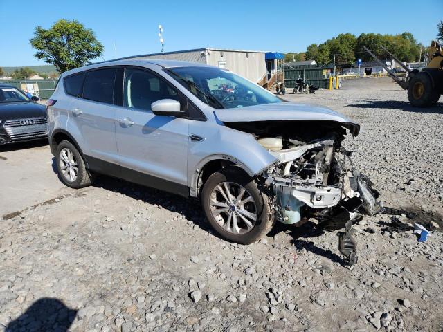 Photo 4 from auction – 2017 FORD ESCAPE SE with VIN 1FMCU9GD2HUD90663