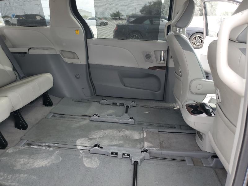 Photo 11 from auction – 2011 TOYOTA SIENNA XLE with VIN 5TDYK3DCXBS019478
