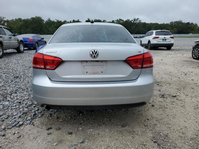 Photo 6 from auction – 2015 VOLKSWAGEN PASSAT S with VIN 1VWAS7A34FC111333