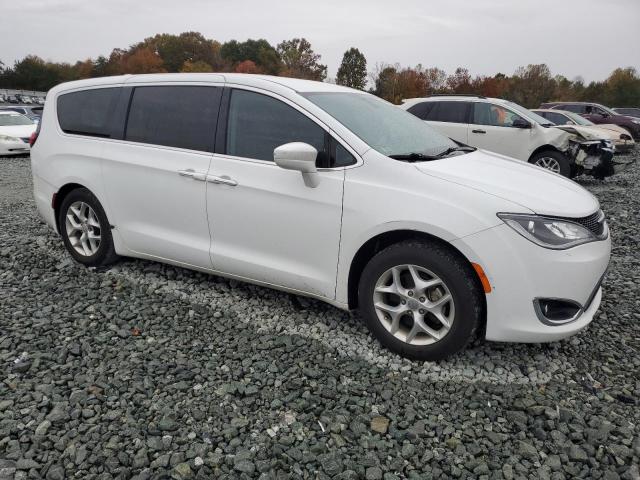 Photo 4 from auction – 2018 CHRYSLER PACIFICA T with VIN 2C4RC1FG2JR234138
