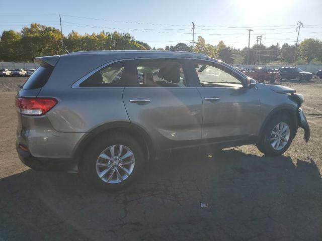 Photo 3 from auction – 2017 KIA SORENTO LX with VIN 5XYPGDA32HG203343