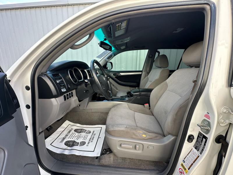 Photo 11 from auction – 2008 TOYOTA 4RUNNER SR with VIN JTEBU14R78K001833