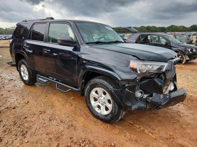 Photo 4 from auction – 2019 TOYOTA 4RUNNER SR with VIN JTEBU5JR9K5681171