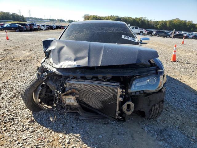 Photo 5 from auction – 2019 CHRYSLER 300 LIMITE with VIN 2C3CCAKG3KH560327