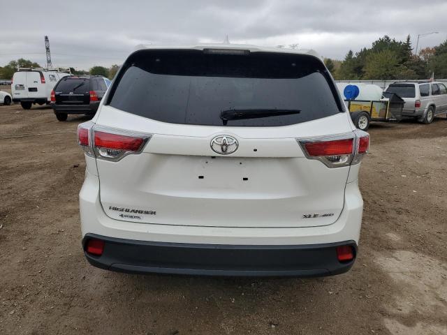 Photo 6 from auction – 2016 TOYOTA HIGHLANDER with VIN 5TDJKRFH0GS284950