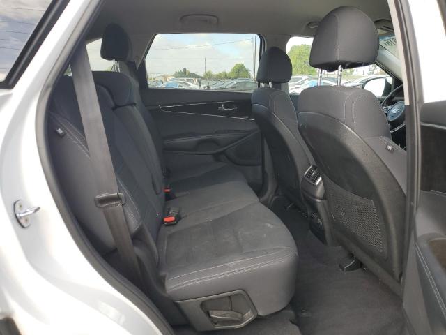Photo 11 from auction – 2018 KIA SORENTO LX with VIN 5XYPG4A35JG409441