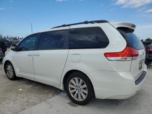 Photo 2 from auction – 2013 TOYOTA SIENNA XLE with VIN 5TDYK3DC9DS388612