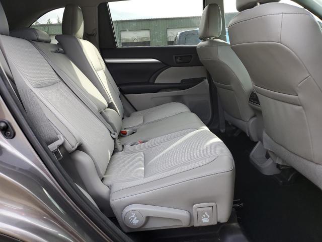 Zdjęcie 11 z aukcji – 2018 TOYOTA HIGHLANDER z VIN 5TDBZRFHXJS814638