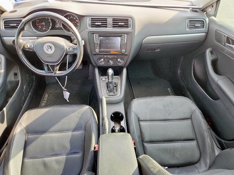 Photo 8 from auction – 2017 VOLKSWAGEN JETTA SE with VIN 3VWDB7AJ9HM254906