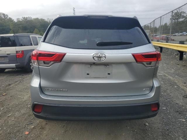 Photo 6 from auction – 2017 TOYOTA HIGHLANDER with VIN 5TDBZRFH9HS462100