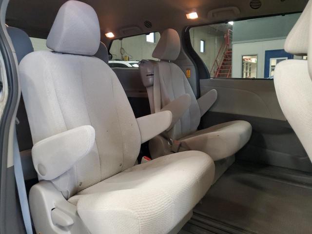 Photo 11 from auction – 2013 TOYOTA SIENNA LE with VIN 5TDKK3DC2DS397156