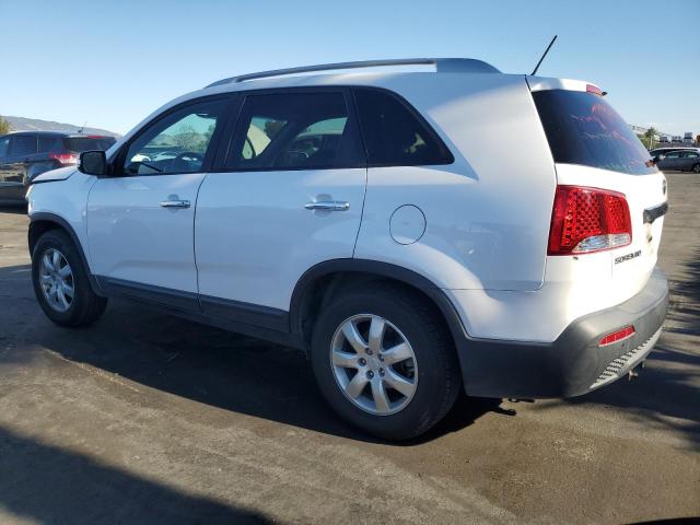 Photo 2 from auction – 2011 KIA SORENTO BASE with VIN 5XYKT3A12BG177106