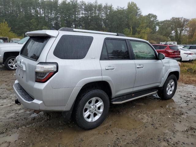 Photo 3 from auction – 2020 TOYOTA 4RUNNER SR with VIN JTEBU5JR6L5796828