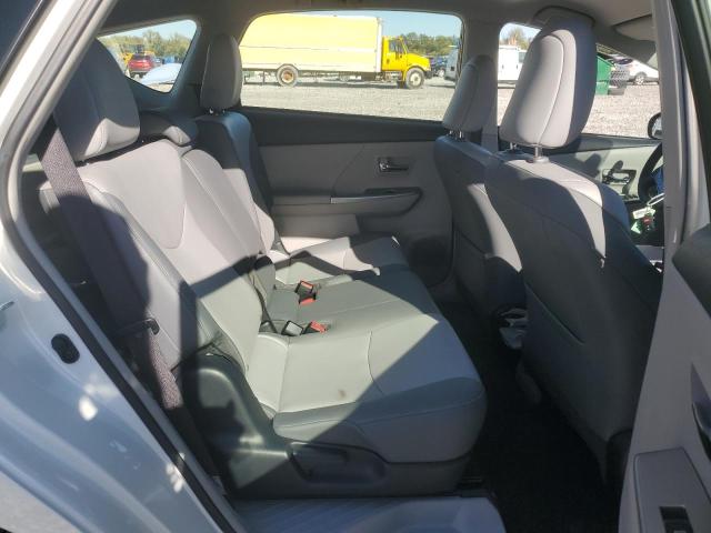 Photo 10 from auction – 2017 TOYOTA PRIUS V with VIN JTDZN3EUXHJ072576