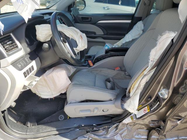 Photo 7 from auction – 2017 TOYOTA HIGHLANDER with VIN 5TDZZRFH1HS221842