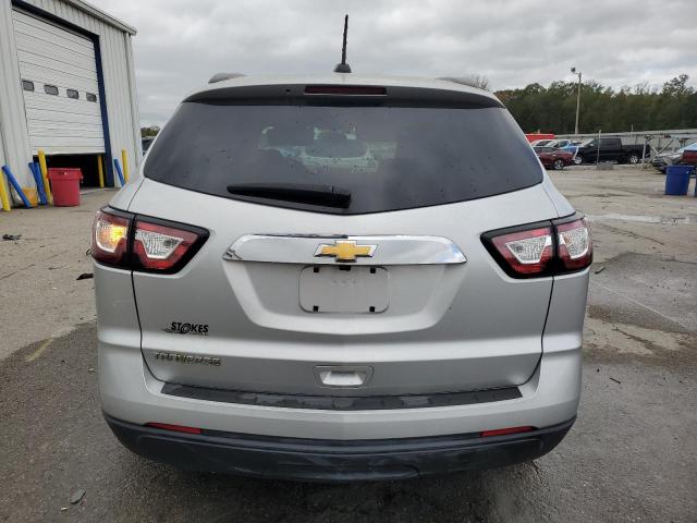 Photo 6 from auction – 2017 CHEVROLET TRAVERSE L with VIN 1GNKRFED4HJ209638