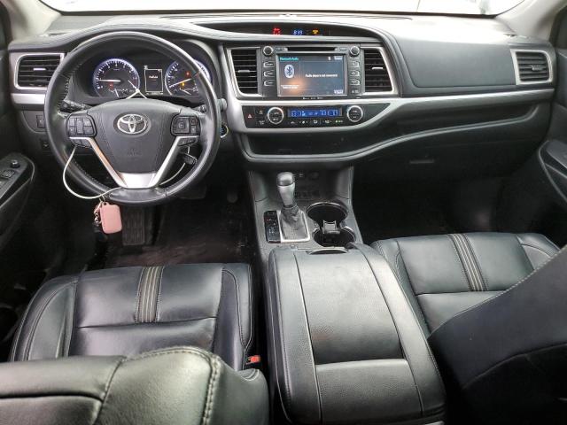 Photo 8 from auction – 2017 TOYOTA HIGHLANDER with VIN 5TDKZRFH1HS190142