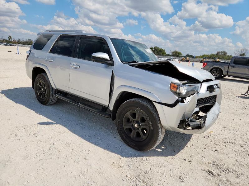 صورة رقم 4 من المزاد - 2018 TOYOTA 4RUNNER SR مع VIN JTEBU5JRXJ5571647