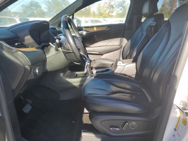 Photo 7 from auction – 2016 LINCOLN MKC SELECT with VIN 5LMCJ2C91GUJ15590