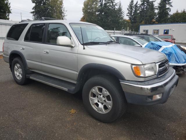 Photo 4 from auction – 2000 TOYOTA 4RUNNER SR with VIN JT3GN86R1Y0170517
